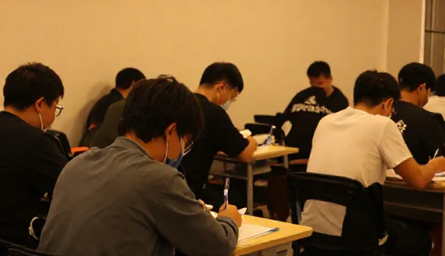 教育适配：考试辅导产品的性能与适用条件分析